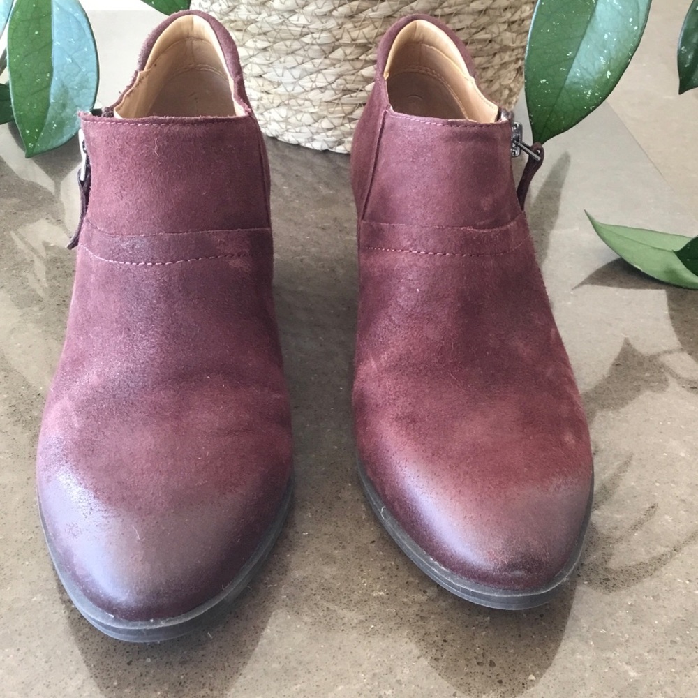 Franco Sarto boot.  size 6.5 us